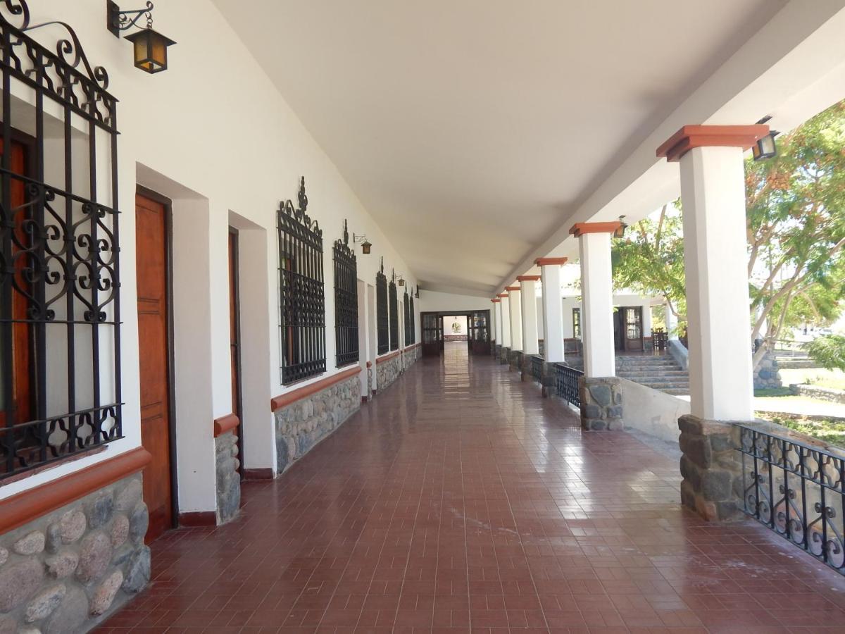 Hosteria Municipal De Angastaco Hotel Bagian luar foto